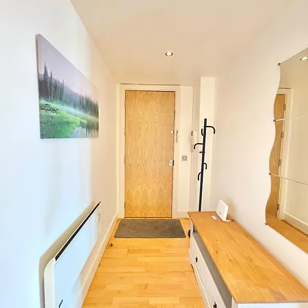 Dock Apartment Leeds (West Yorkshire)