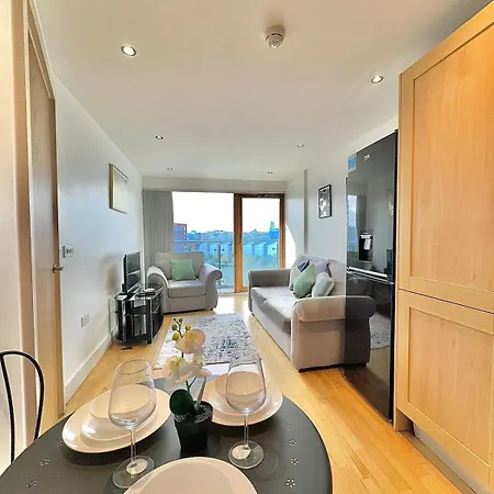 Dock Apartment Leeds (West Yorkshire)